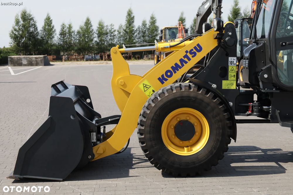 Komatsu WA70M-8 - 14