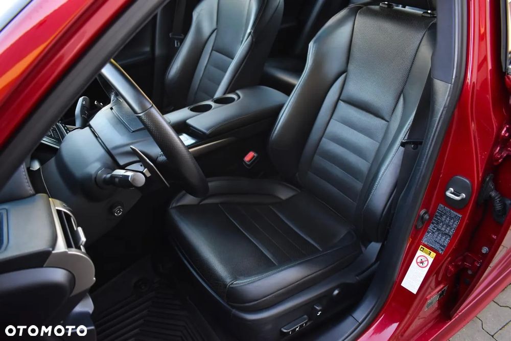 Lexus IS 300h F Sport - 6