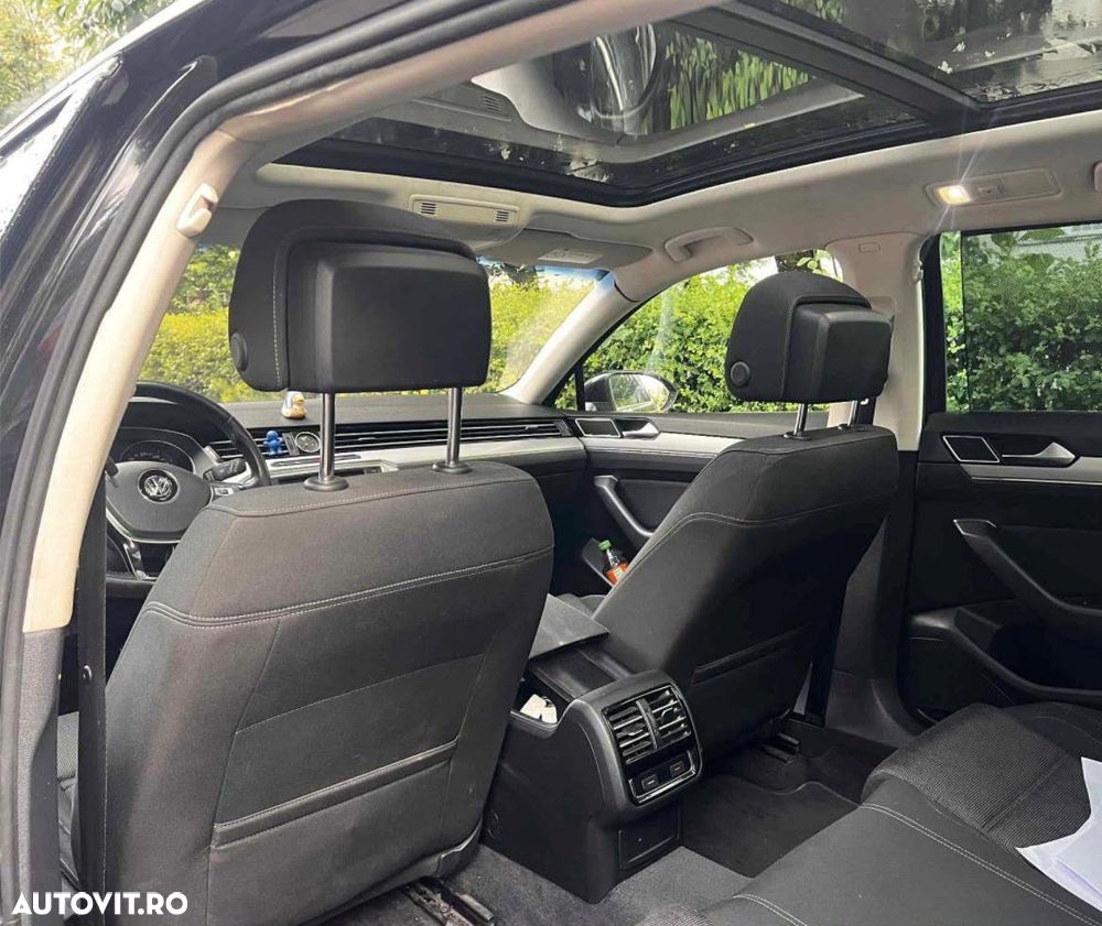 Volkswagen Passat 2.0 TDI Comfortline - 9