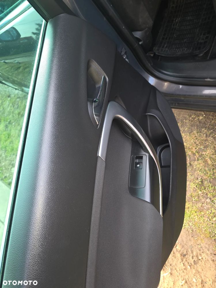 Opel Insignia - 22