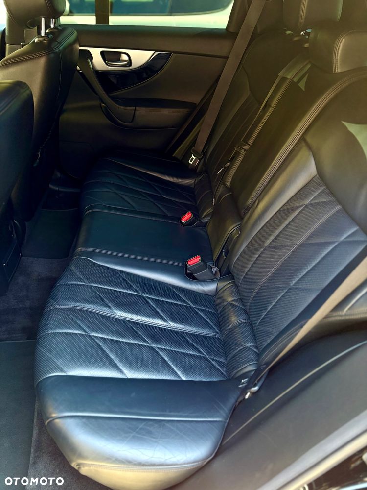 Infiniti QX70 5.0 S Premium - 17