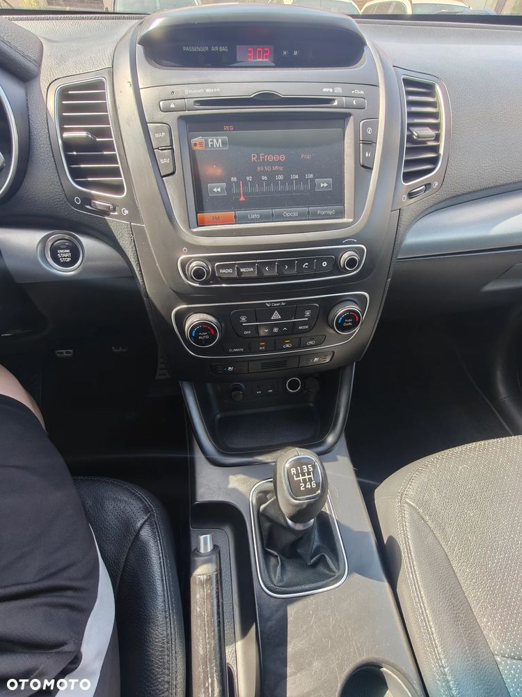 Kia Sorento 2.2 CRDI M - 15