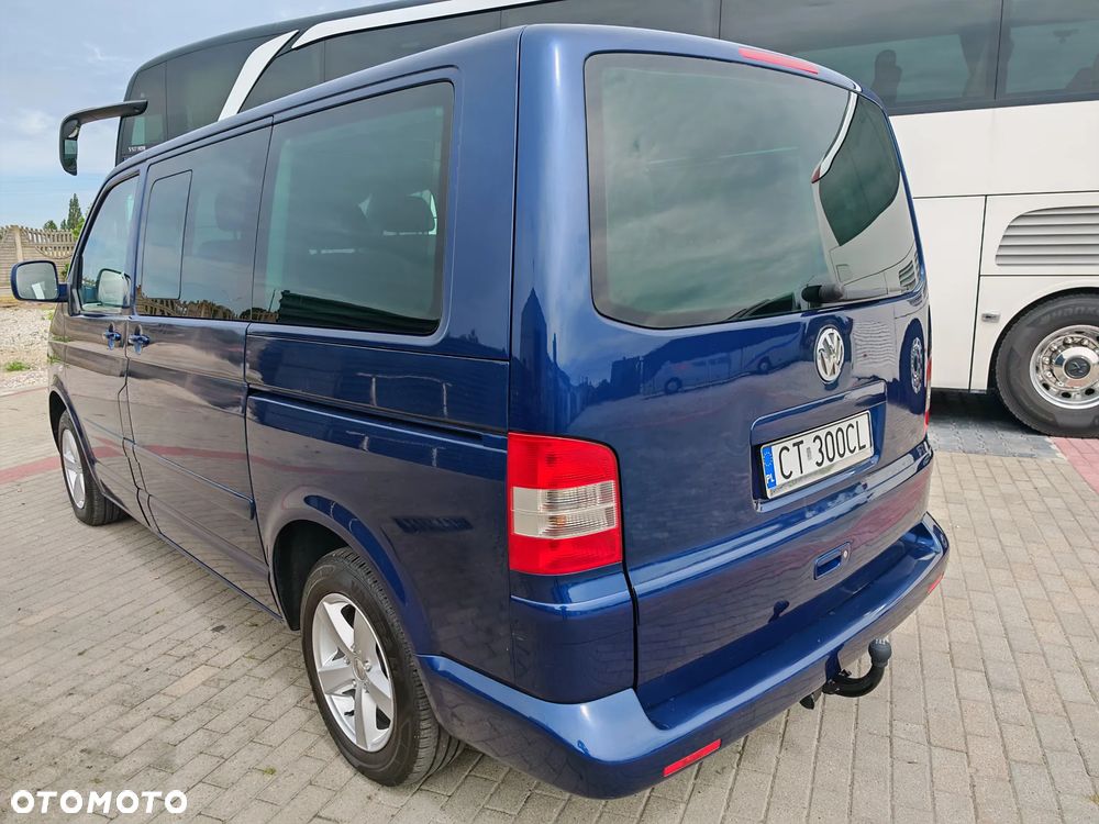 Volkswagen Multivan - 21