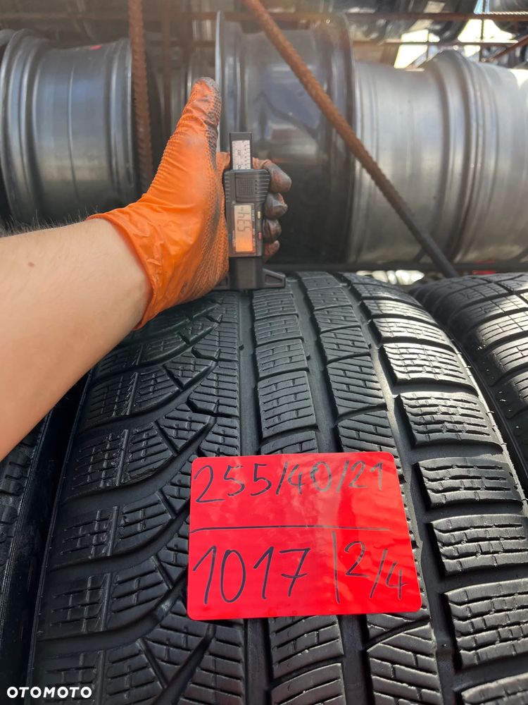 285 35 21 x2 + 255 40 21 x2 Pirelli P Zero Winter *-BMW Zima - 6
