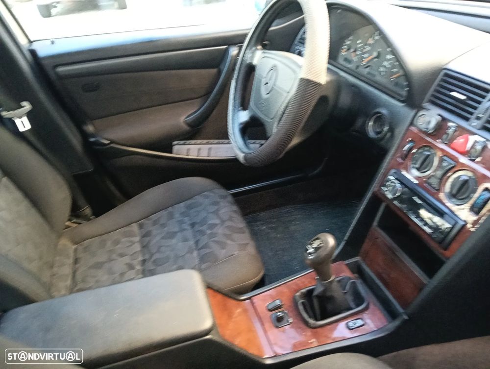 Mercedes-Benz C 220 CDI Classic - 13