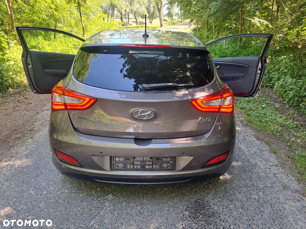 Hyundai i30 1.6 GDI Premium - 31