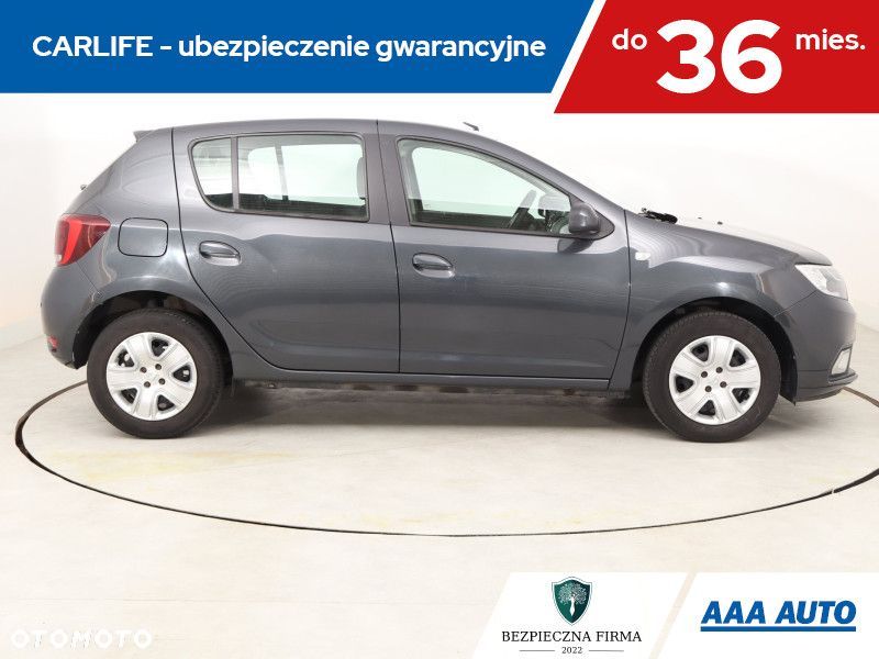 Dacia Sandero - 8