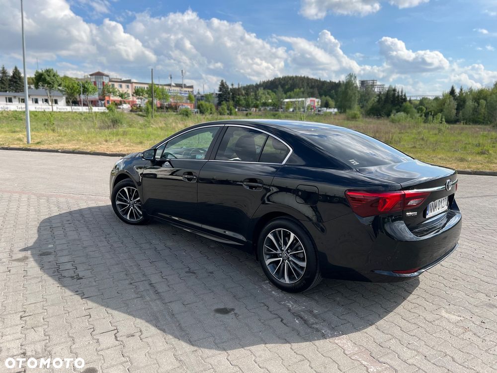 Toyota Avensis 1.8 Premium - 1