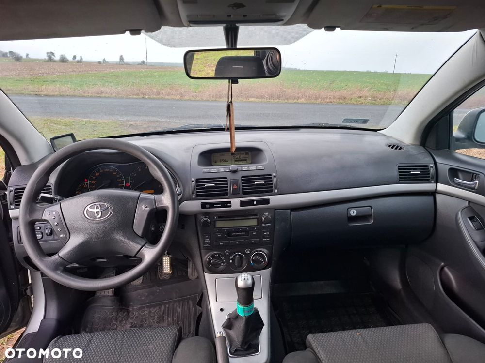 Toyota Avensis 1.8 VVT-i Sol - 7