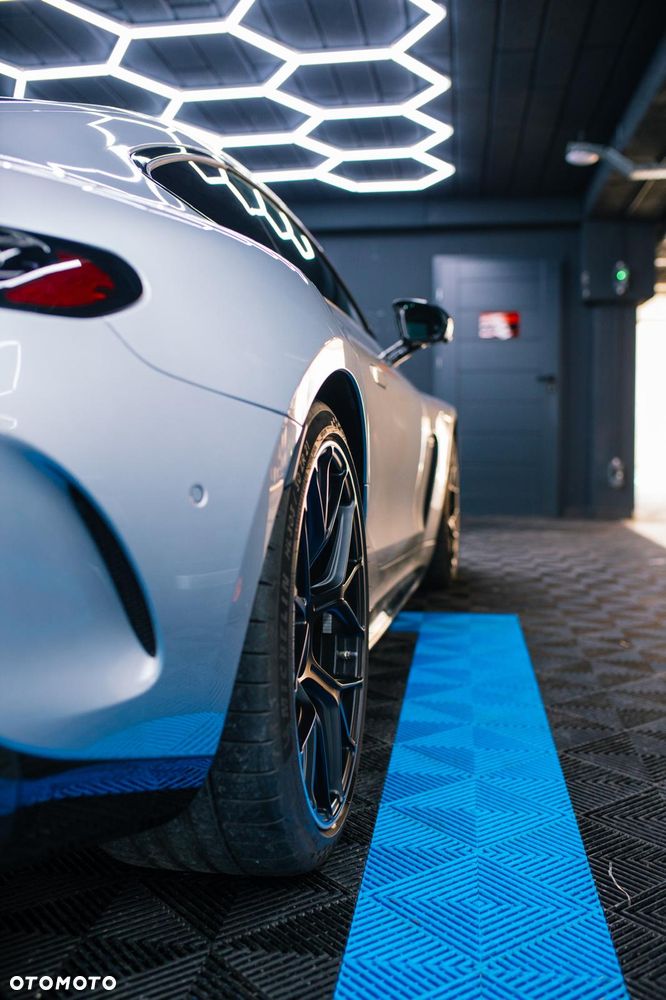 Mercedes-Benz AMG GT - 14