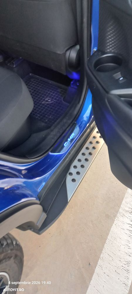 Toyota C-HR - 6