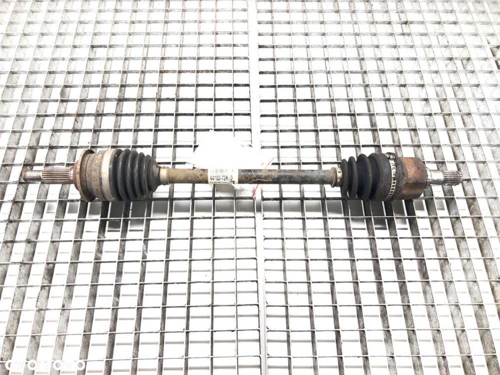 PÓŁOŚ LEWY PRZÓD  SUZUKI SWIFT III (MZ, EZ) 2005 - 2022 1.3 (RS 413) 68 kW [92 KM] benzyna 2005 - 1