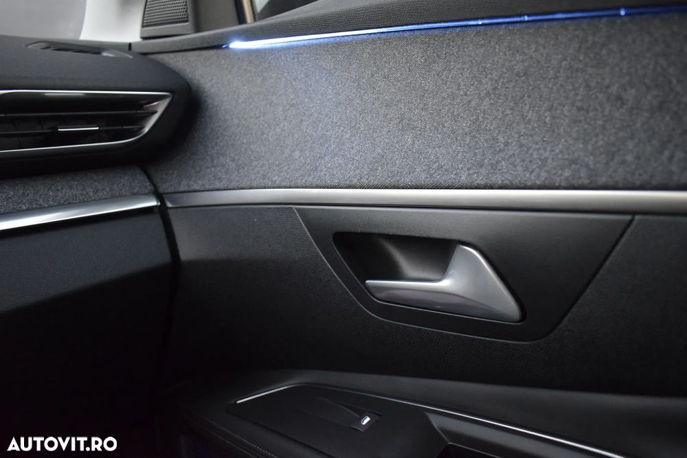 Peugeot 3008 BlueHDi 130 Stop & Start EAT8 Allure - 28