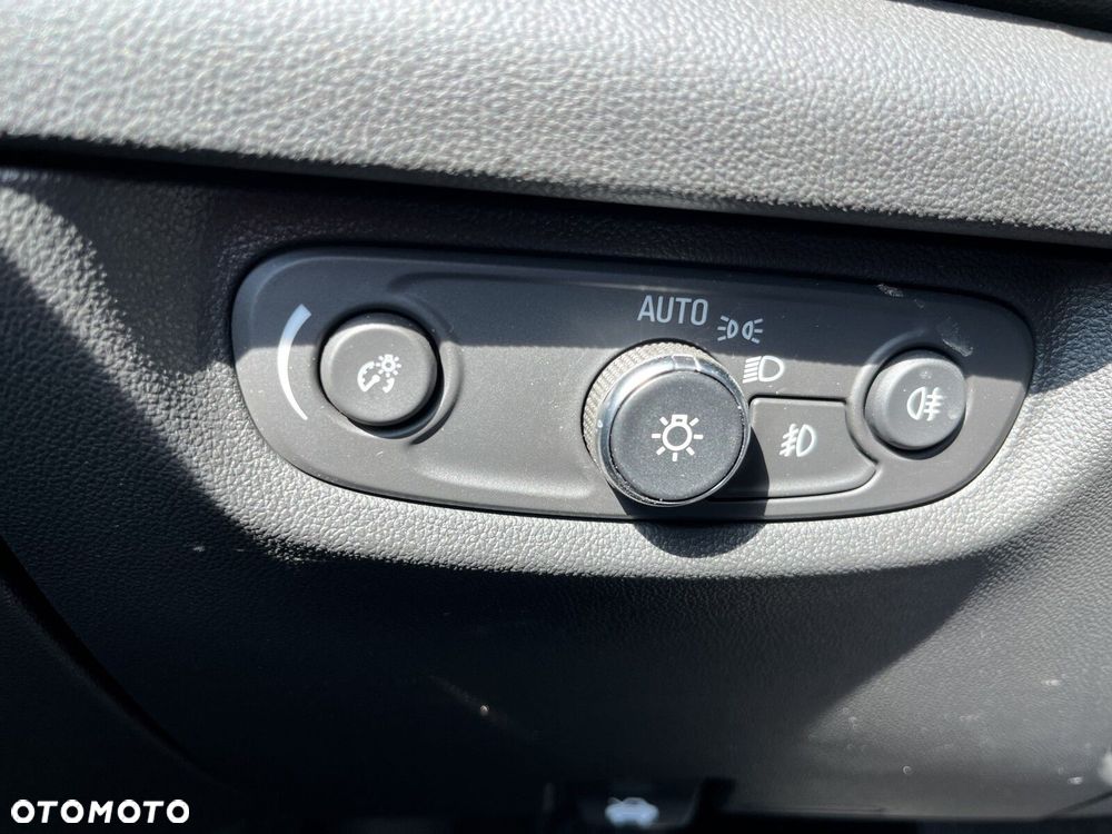 Opel Insignia - 21