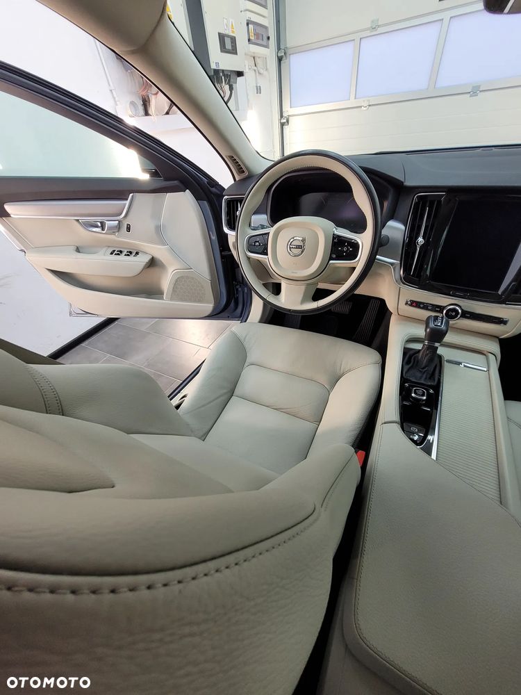 Volvo S90 D4 Momentum - 13