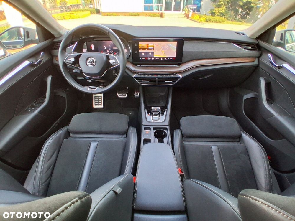 Skoda Octavia 2.0 TDI 4x4 Scout DSG - 6