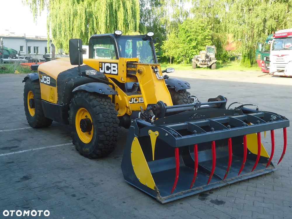 JCB 527-58 AGRI - 4