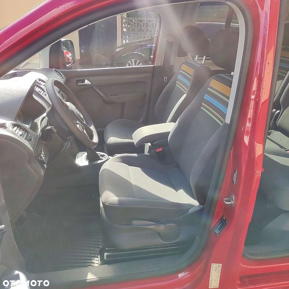 Volkswagen Caddy Comfortline BMT - 14
