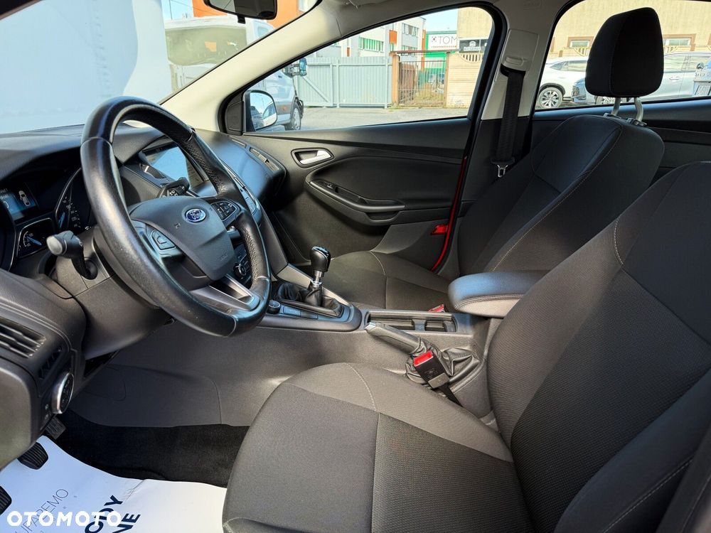 Ford Focus 1.5 EcoBoost SYNC Edition ASS - 13