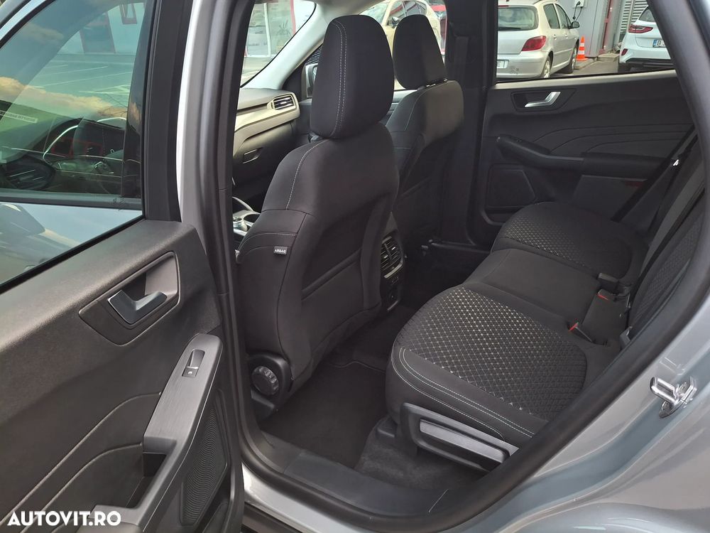 Ford Kuga 1.5 EcoBoost A8 FWD Titanium - 33