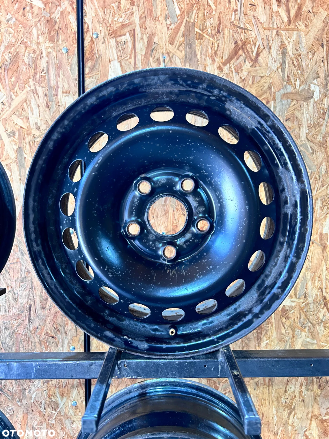 4 FELGI STAL. VW GOLF 5 , 6 , TOURAN , CADDY , SKODA OCTAVIA 2 , SEAT LEON 2 , GOLF PLUS  15'' 6J  ET47 - 3