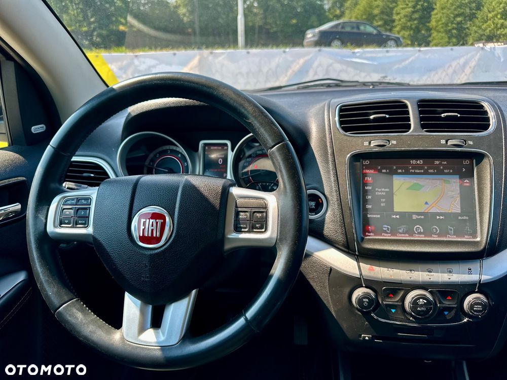 Fiat Freemont 2.0 Multijet Black Code AWD - 11