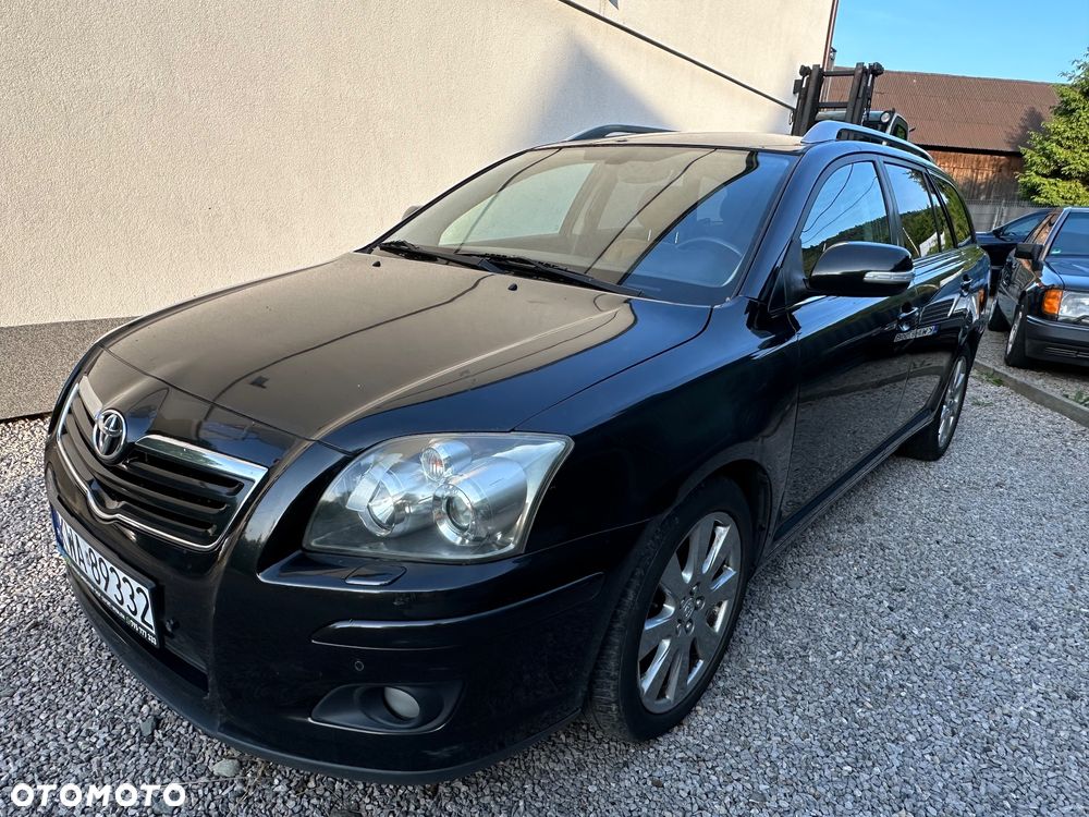 Toyota Avensis - 4