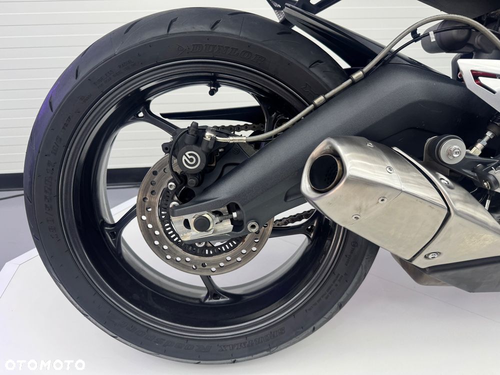 Triumph Daytona - 18