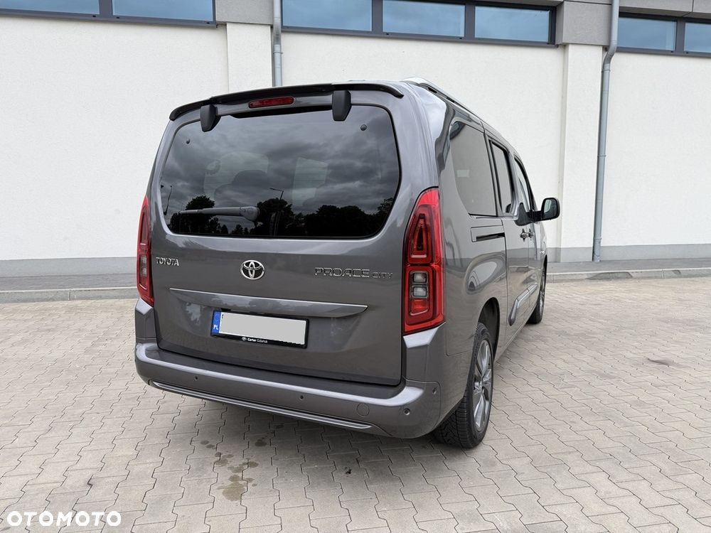 Toyota Proace City Verso Long 1.2 D-4T Family - 10