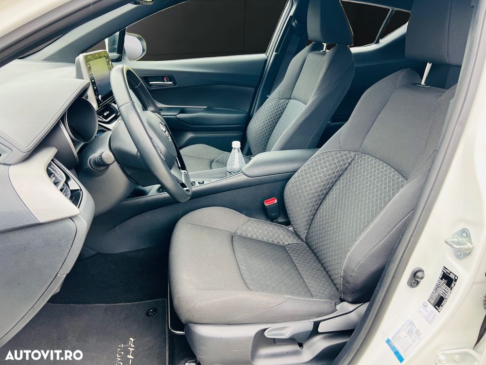 Toyota C-HR Hybrid Business-Edition - 15