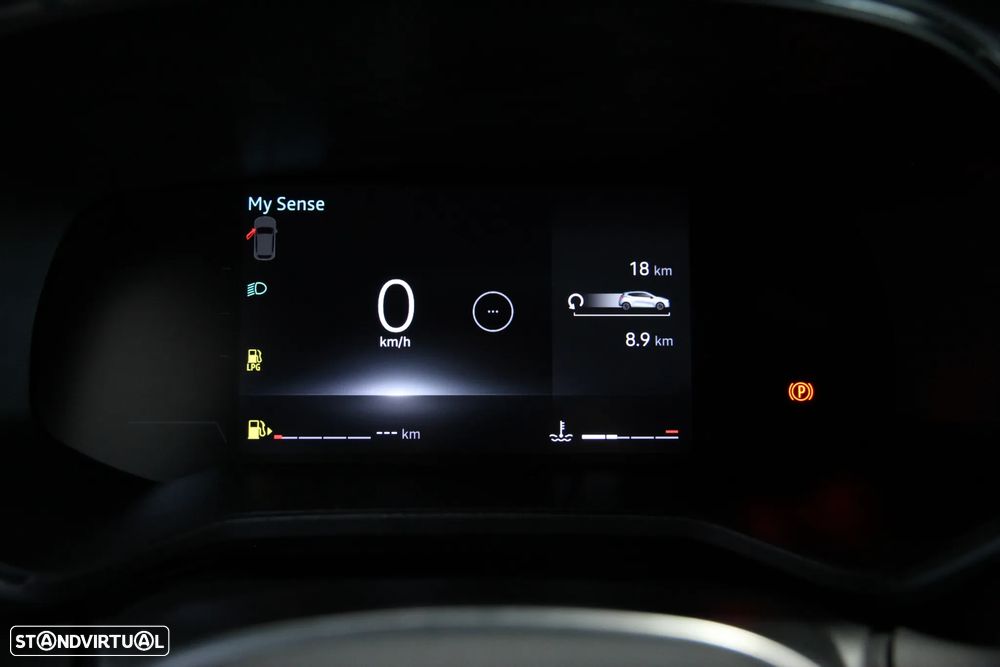 Renault Clio 1.0 TCe Techno Bi-Fuel - 27