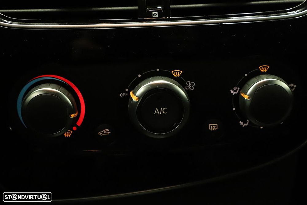 Renault Clio 0.9 TCe Limited Bi-Fuel - 10