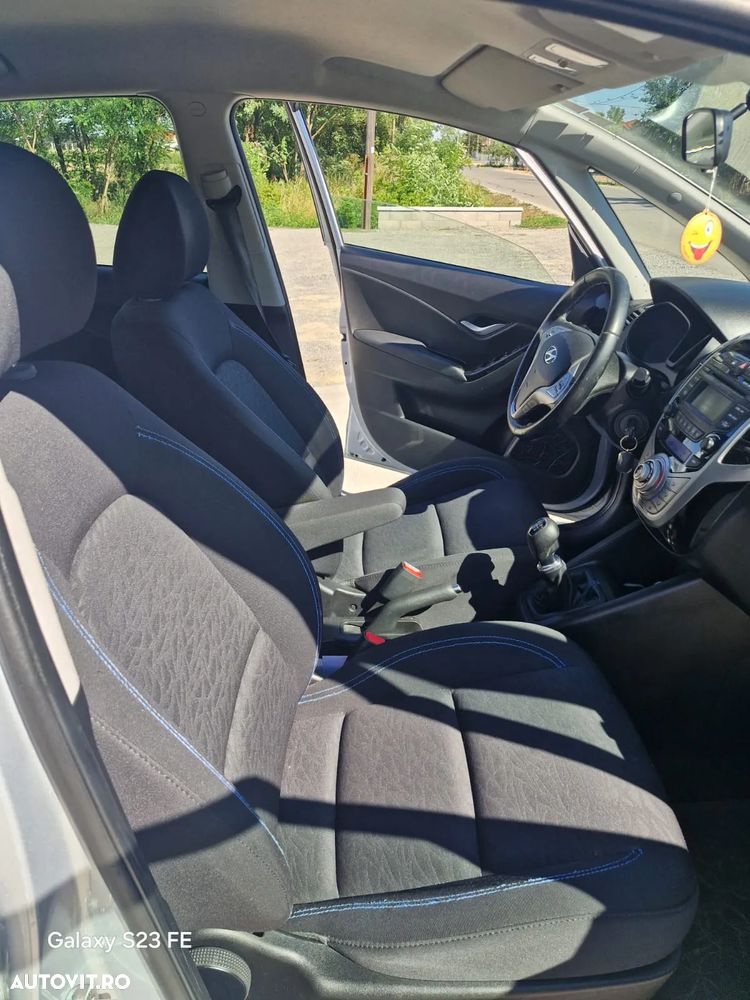 Hyundai ix20 1.4 blue Comfort - 13