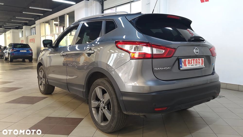 Nissan Qashqai 1.6 DIG-T N-Connecta - 3
