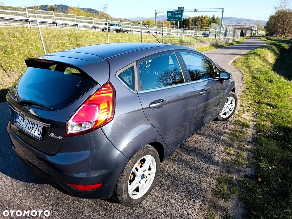 Ford Fiesta 1.5 TDCi SYNC Edition - 6