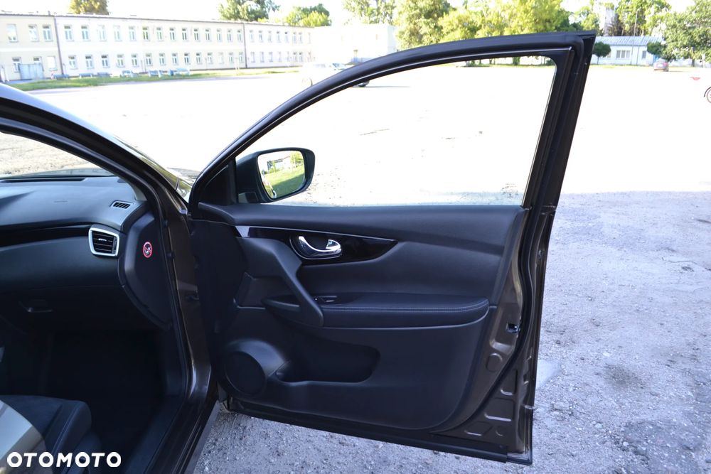 Nissan Qashqai 1.2 DIG-T Tekna EU6 - 25