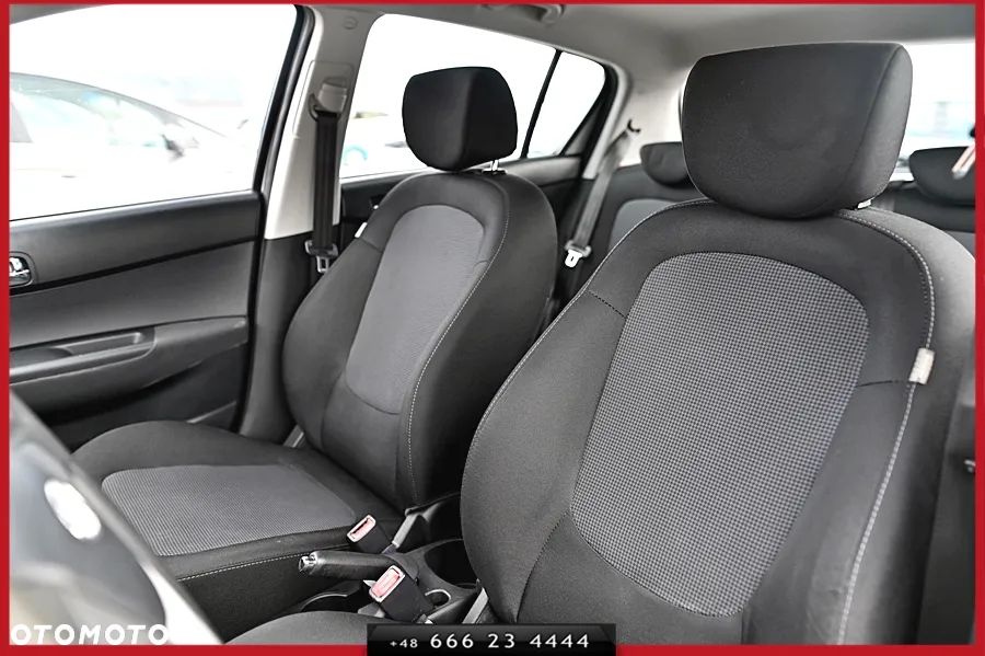 Hyundai i20 1.2 Trend - 21