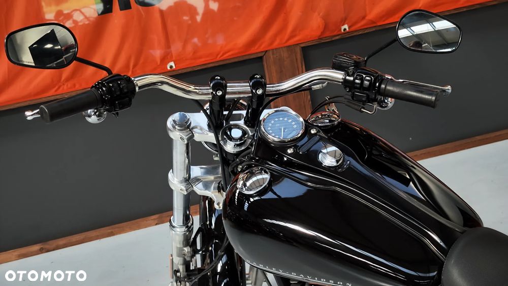 Harley-Davidson Dyna Wide Glide - 11