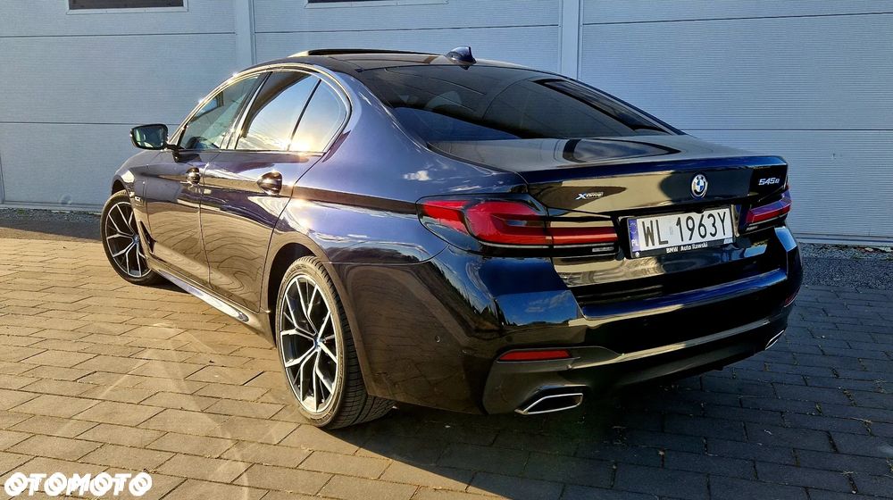 BMW Seria 5 545e xDrive M Sport sport - 12
