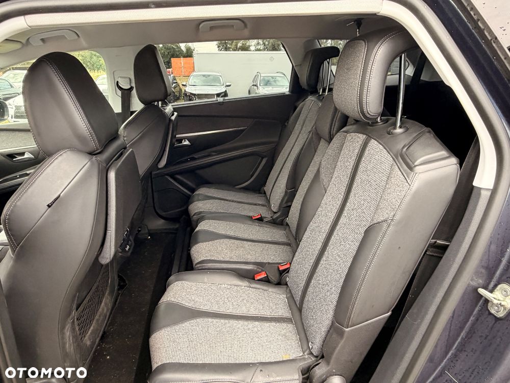 Peugeot 5008 PureTech 130 EAT8 Stop & Start GT - 23