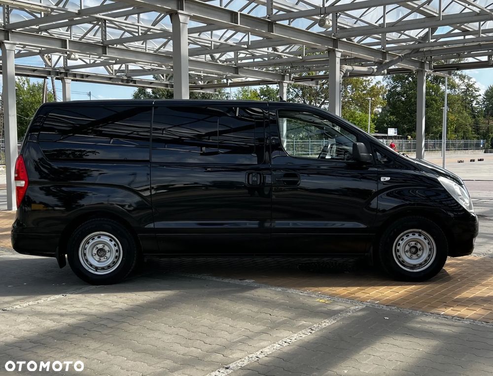 Hyundai H-1 Starex - 6