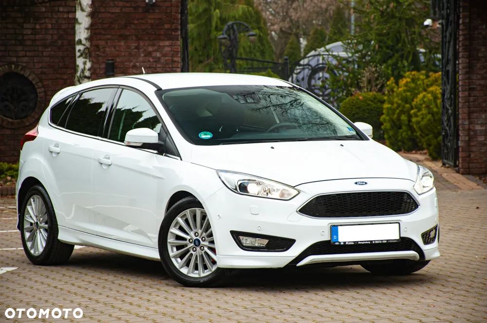 Ford Focus 1.5 EcoBoost STart-Stopp-System ST-Line - 2