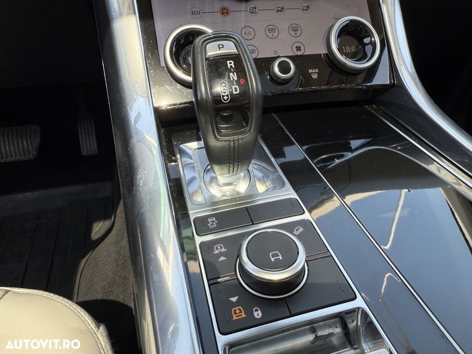 Land Rover Range Rover Sport 3.0 SDV6 - 25
