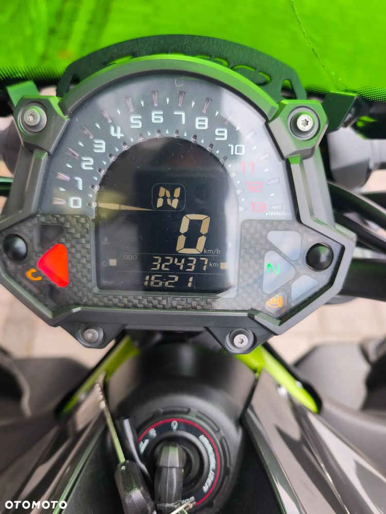 Kawasaki Z 900 - 19
