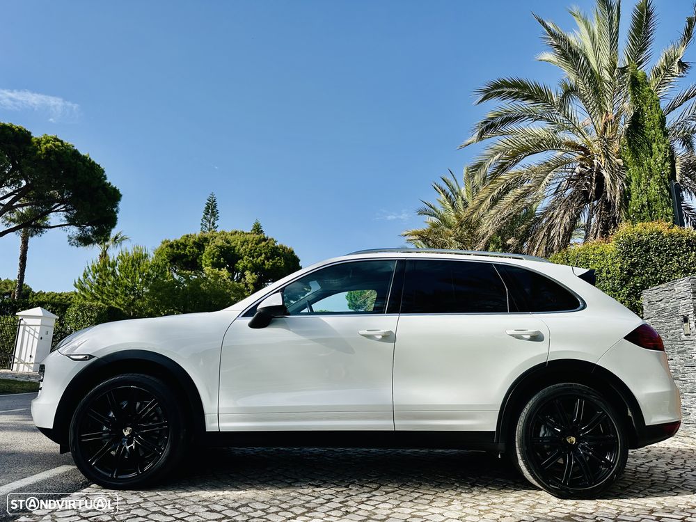 Porsche Cayenne S - 2