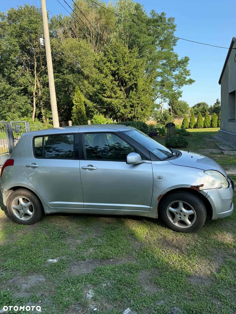 Suzuki Swift 1.3 JB Edition - 3