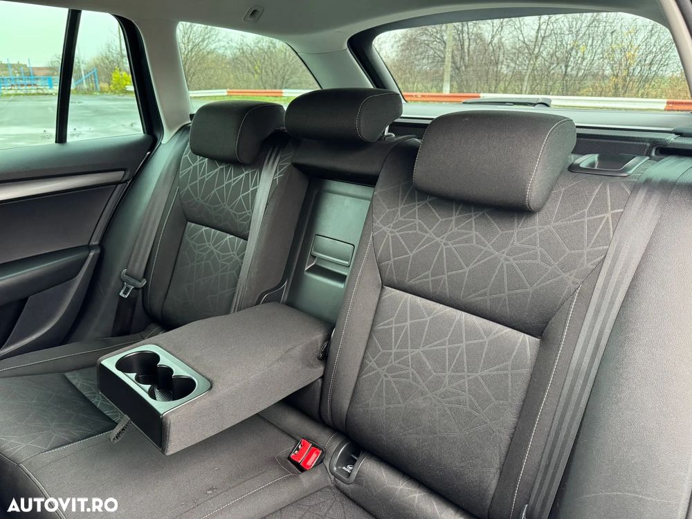 Skoda Octavia - 8