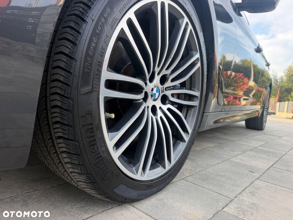 BMW Seria 5 - 16