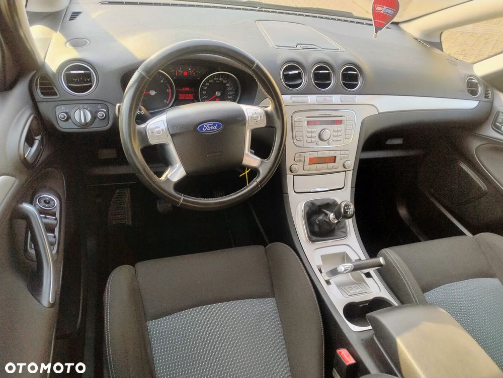 Ford S-Max 2.0 TDCi Trend - 12