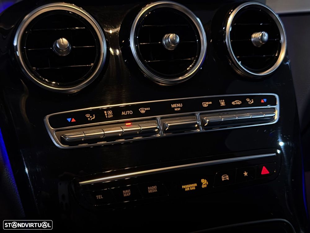 Mercedes-Benz GLC 300 de 4Matic 9G-TRONIC AMG Line — fotografia 31